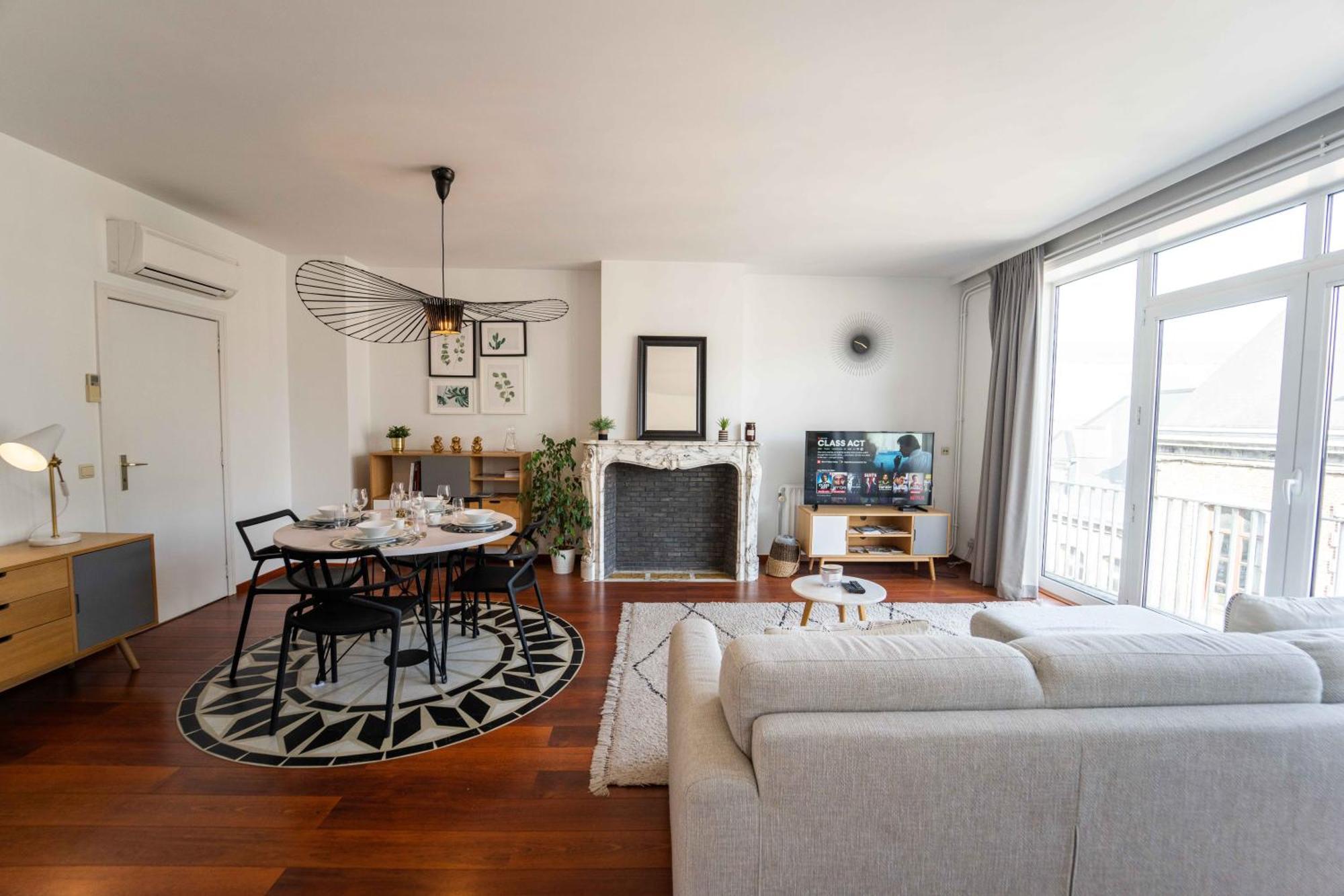 Luxury Apart' Mons City Center With Terrace Apartment ภายนอก รูปภาพ